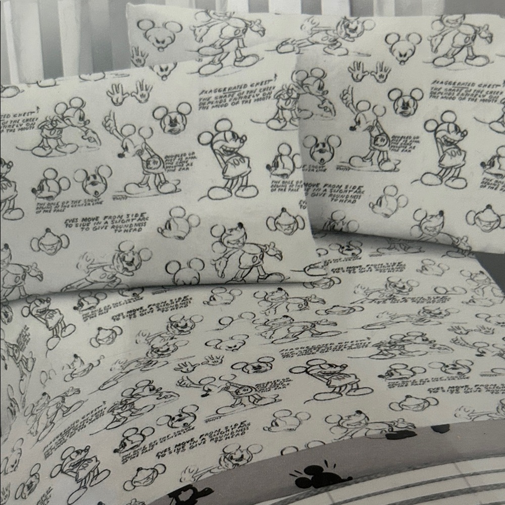 Disney Twin Sheet Set - Black and White Mickey Design - Picture 3 of 3